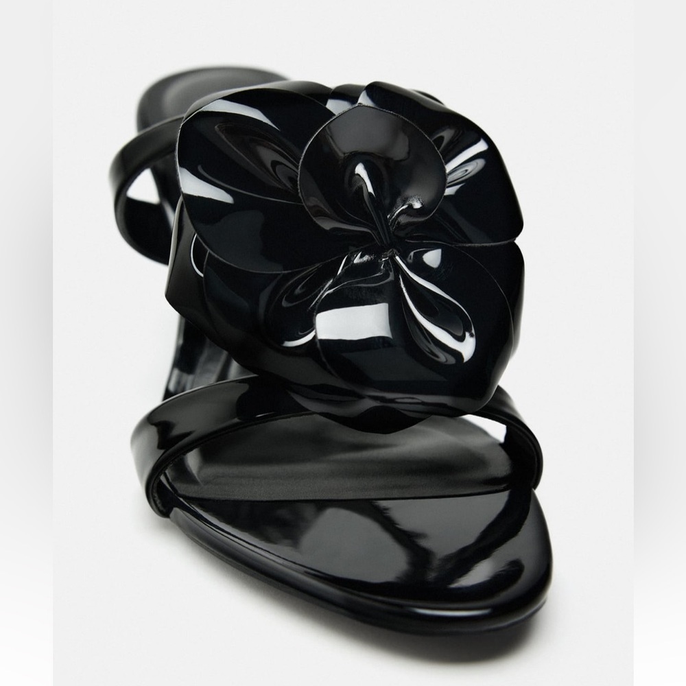 New‼️Zara Black Heeled Sandals with Floral Detail